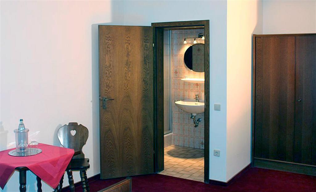 Hotel Restaurant Margaretenhof Uberherrn Room photo